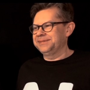 André